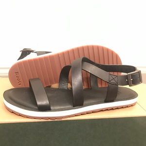 Roots Black Leather Nelson Sandal Size 6